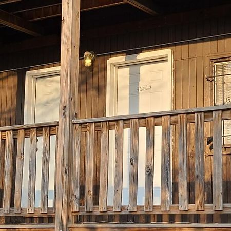 Cozy 1 Bedroom, 1 Min From Irving Park Blue Line, Free Parking Chicago Exterior foto