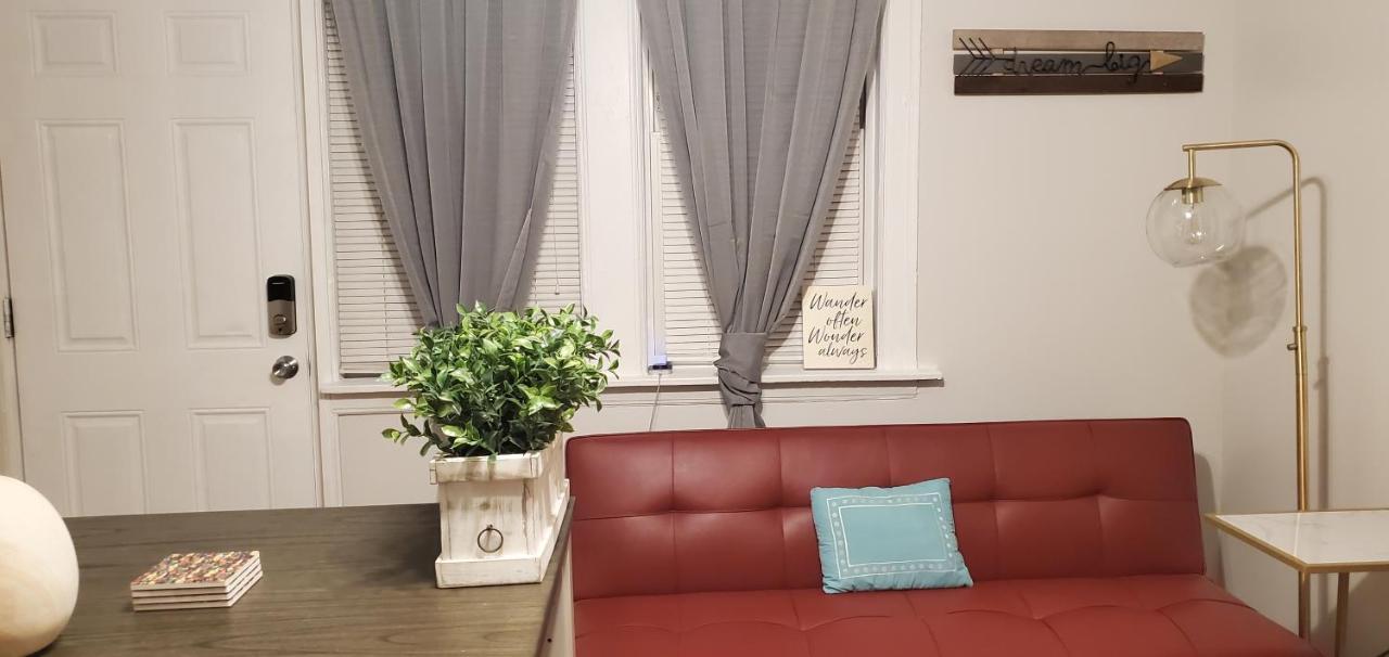 Cozy 1 Bedroom, 1 Min From Irving Park Blue Line, Free Parking Chicago Exterior foto